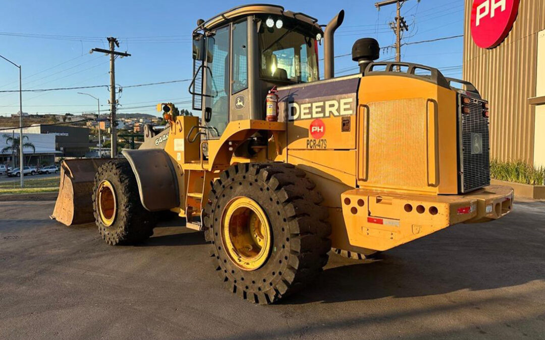 Pá Carregadeira John Deere 644K